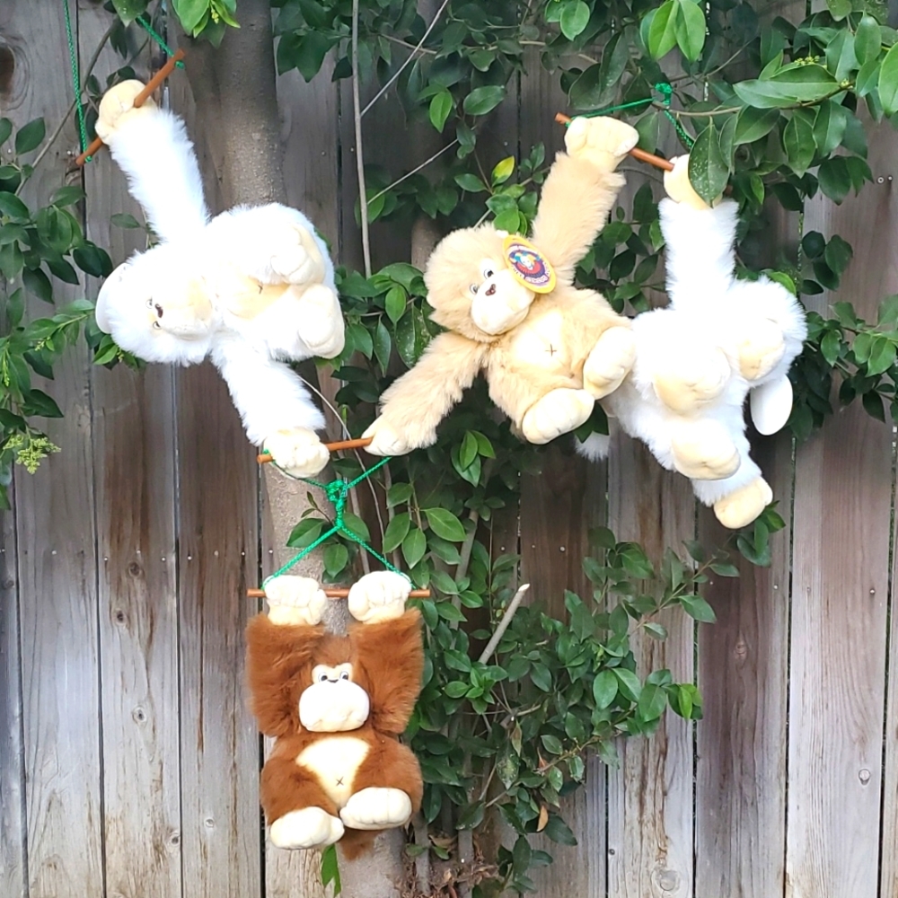 Circus Circus Reno Plush Monkeys